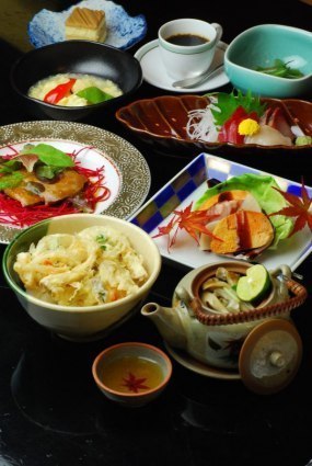 11月は「木枯膳」と「風花膳」の2コース