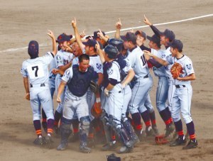 クラーク高校が、強豪「北海」「智弁和歌山」と対戦