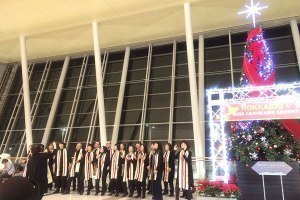 空港でゆるキャラ見つけて17日はゴスペルライブも
