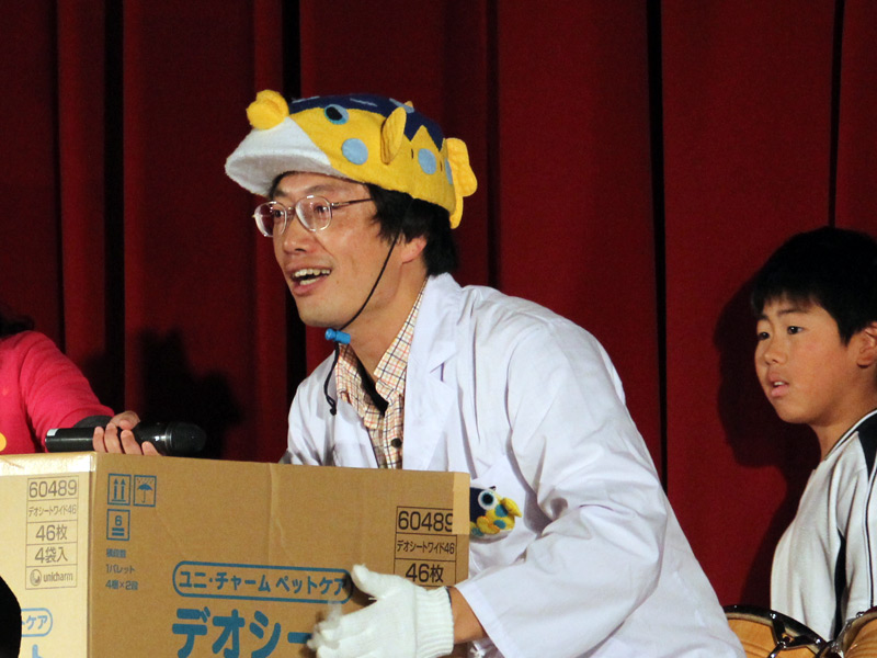 知り合いの先生が作ってくれた帽子が大活躍！「さかなクンにもらった直筆のサイン入りイラストは自宅にありますよ。タラが描いてあって（笑）、宝物です」