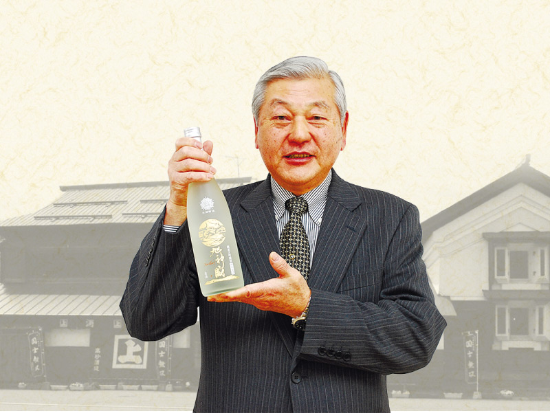 代表取締役社長の新居さん 旭神威 限定生酒の飲み方 - 高砂酒造株式