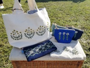 手作り作家ら約40組が出店上富良野町でイベント