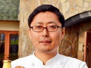 スーシェフ 佐川 晴紀さん