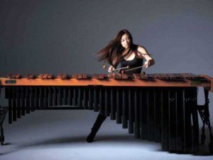 世界的パーカッショニスト加藤訓子さんがバッハを表現