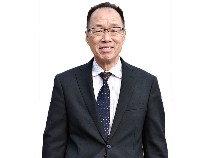 株式会社東川振興公社 代表取締役会長合田博さん<br /><br />
キャンモア初のスキーインストラクターとしても活躍してきた元副町長の合田さん。「ここにはたくさんの素晴らしい指導者が揃っていますよ」と太鼓判