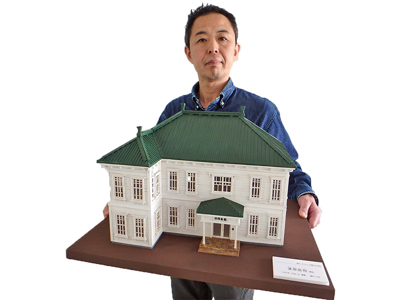 学芸員 澤田健さん<br /><br />
もとは考古学が専門。遺跡の発掘調査をするかたわら、最近は歴史的建造物など地域の文化財に関する調査研究や普及活動に取り組んでいます