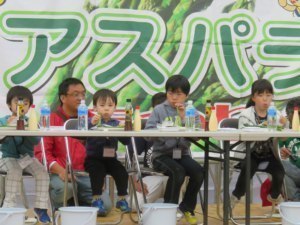旬のアスパラ食べまくれ！名寄でフードファイト