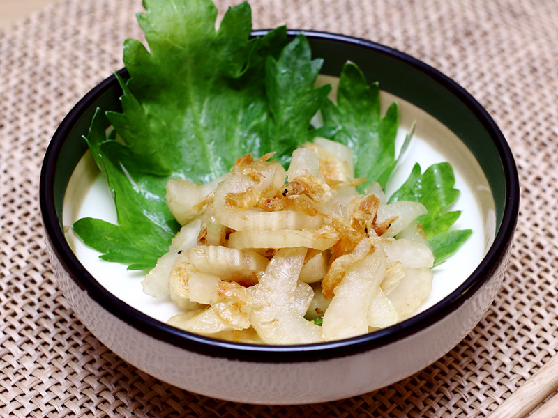 セロリの風味がまろやかに食べやすく。