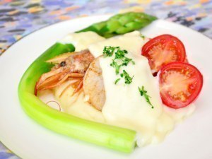 旬野菜のベシャメルソース