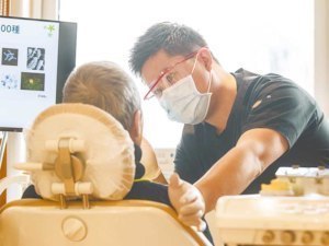 笑顔100年計画〜奥歯にこそジルコニア