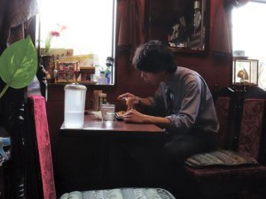 燻らす紫煙とケチャップの香りナポリタンは大人の嗜み