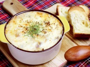 ホワイトソースはレンジ任せでOK！ちょっと面倒だったグラタンが、手軽に完成しますよ。