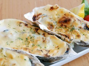 牡蠣の殻付きグラタン