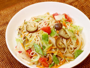 夏野菜の油ひやむぎ