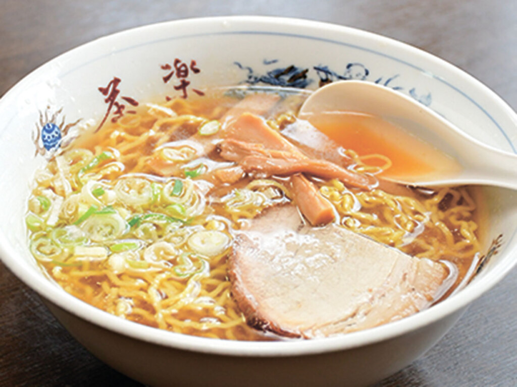 醤油と塩のハーフラーメン 850円