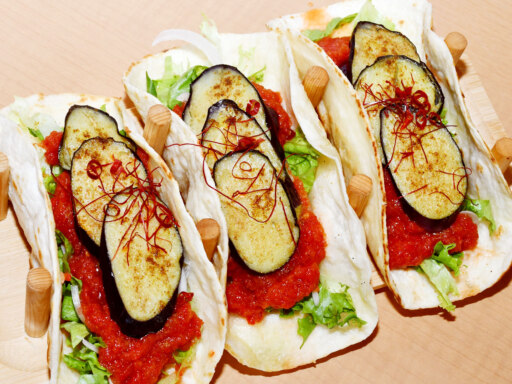 スパイスなすタコス