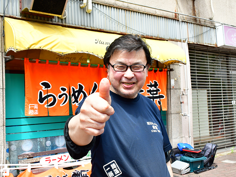 「ラーメンは完成されているようだけど、ゴールはない。完成する日はこないと思うよ」と三代目店主の村山有一さん。その熱い思いの続きも、動画で見ることができますよ