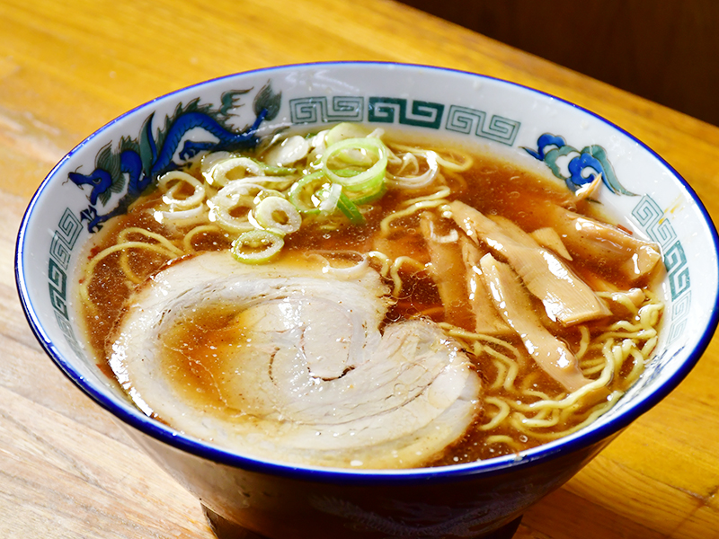 王者の風格ただよう、ザ・旭川ラーメン