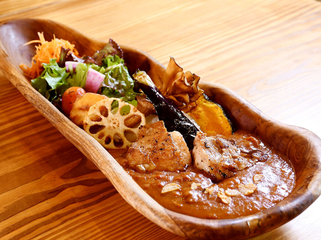 チキンと彩り野菜のトマトカレー 1,380円