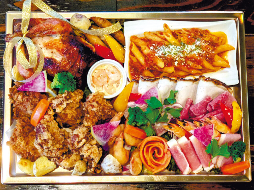 ホテルでの経験を活かし、シェフが腕によりをかけた料理の数々。この時だけのメニューも多数