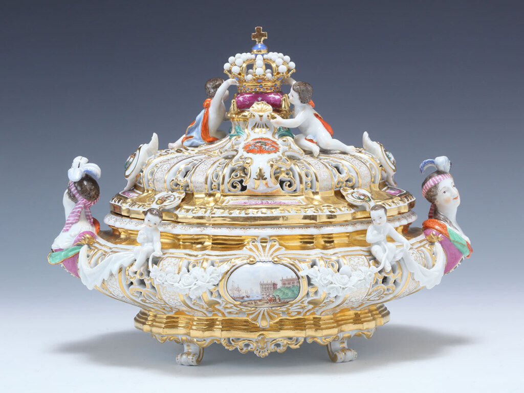 王冠付チュリーン