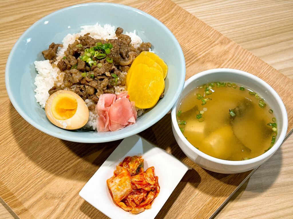 富良野和牛の魯肉飯定食