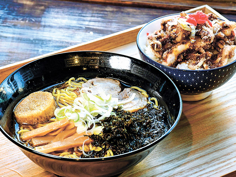 醤油ラーメン＆ミニゲソ丼セット 1,200円