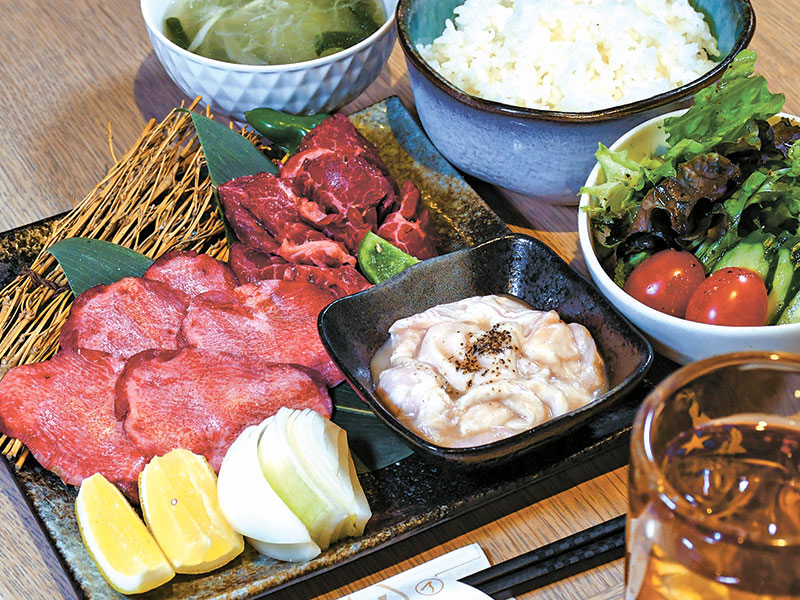 自分で作るお好み焼肉定食 1,580円～1,880円