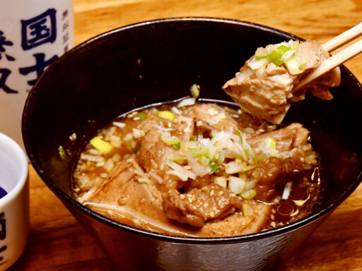 もつ豆腐煮込み