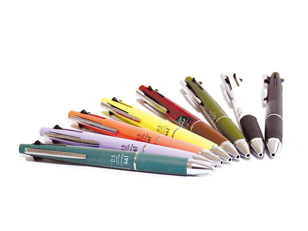 名入れの納期は2週間程度。JETSTREAM 4＆1 各1,100円