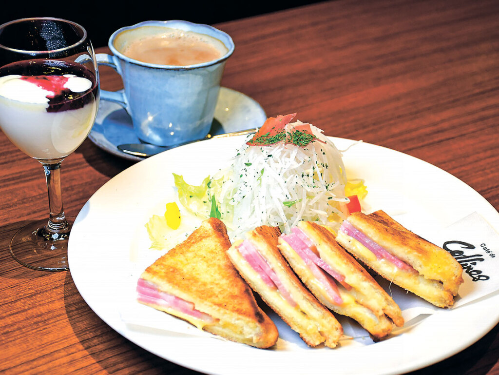 ホットサンドセット 1,480円（サラダ・ドリンク・ヨーグルト付き）
