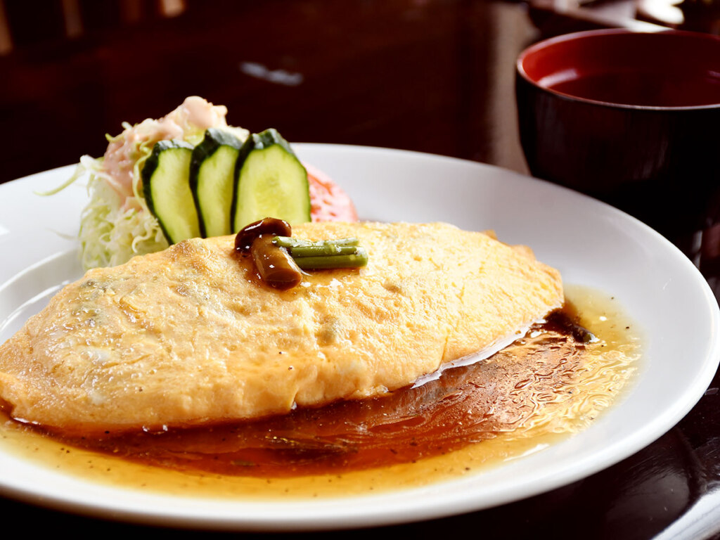 ふるさとオムライス 920円(みそ汁付き)