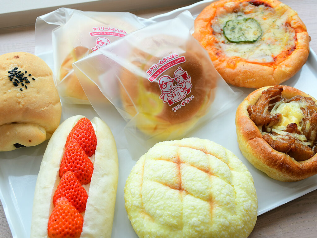 甘い系からお惣菜系まで自慢のパンがずらり