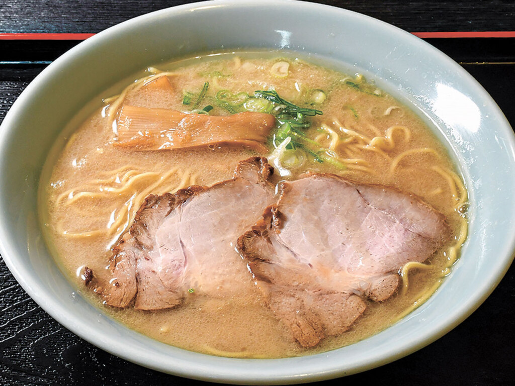 鶏・豚・魚介のトリプルスープが決め手の正油ラーメンは650円