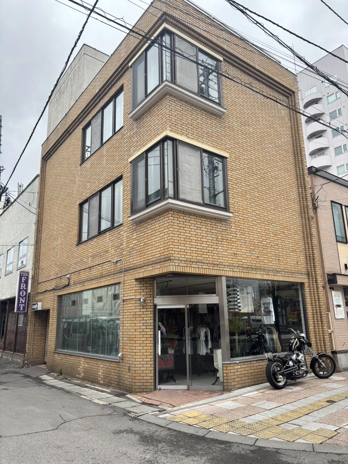 THE FRONT/ザ フロント